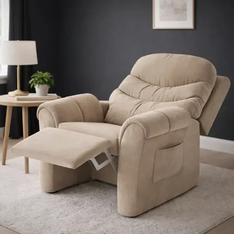 Poltrona Cadeira Reclinare Papai E Mamãe Em Veludo Com Encosto Confortável Retrátil E Reclinável
