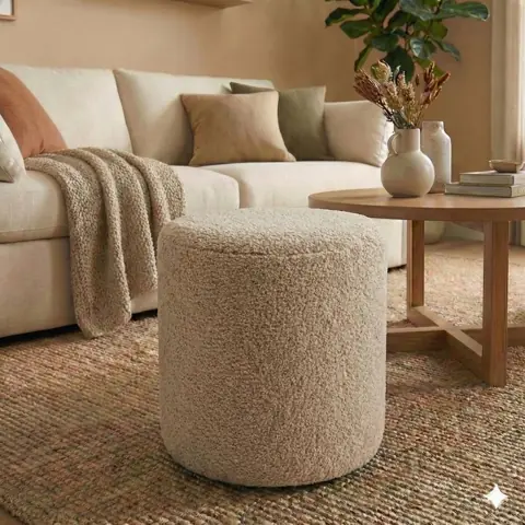 Puff Bouclé Redondo Banqueta Penteadeira Suporta 100kg Decorativo Sala Quarto Confortável