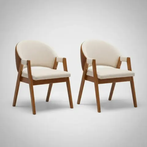 Kit 2 Poltronas Cadeira Marina em Linho e Corino para sala de estar Conforto, Ergonomia