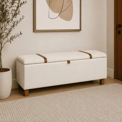 Baú Recamier Bouclé Topázio 120cm Off White Com Courino Puff Para Camas Casal Moderno Pés Em Madeira
