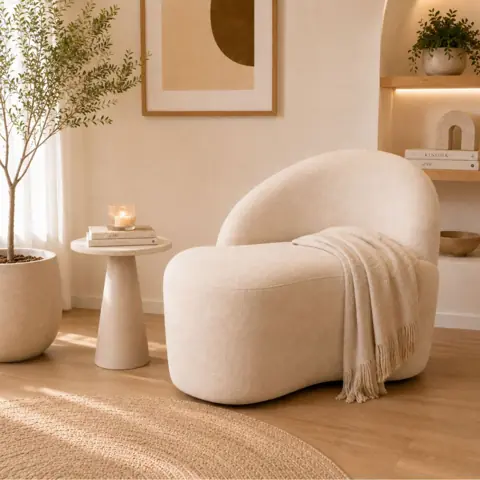 Mini Sofá Ayla Curvo Orgânico 2 Lugares Veludo Luxo Design Minimalista